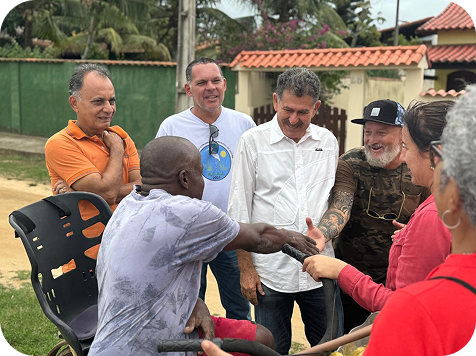 paulo melo com pessoas